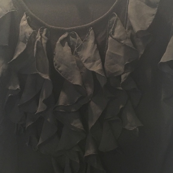 Black ruffle top - Picture 2 of 5